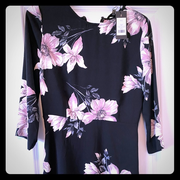 Dynamite Dress - Picture 1 of 1